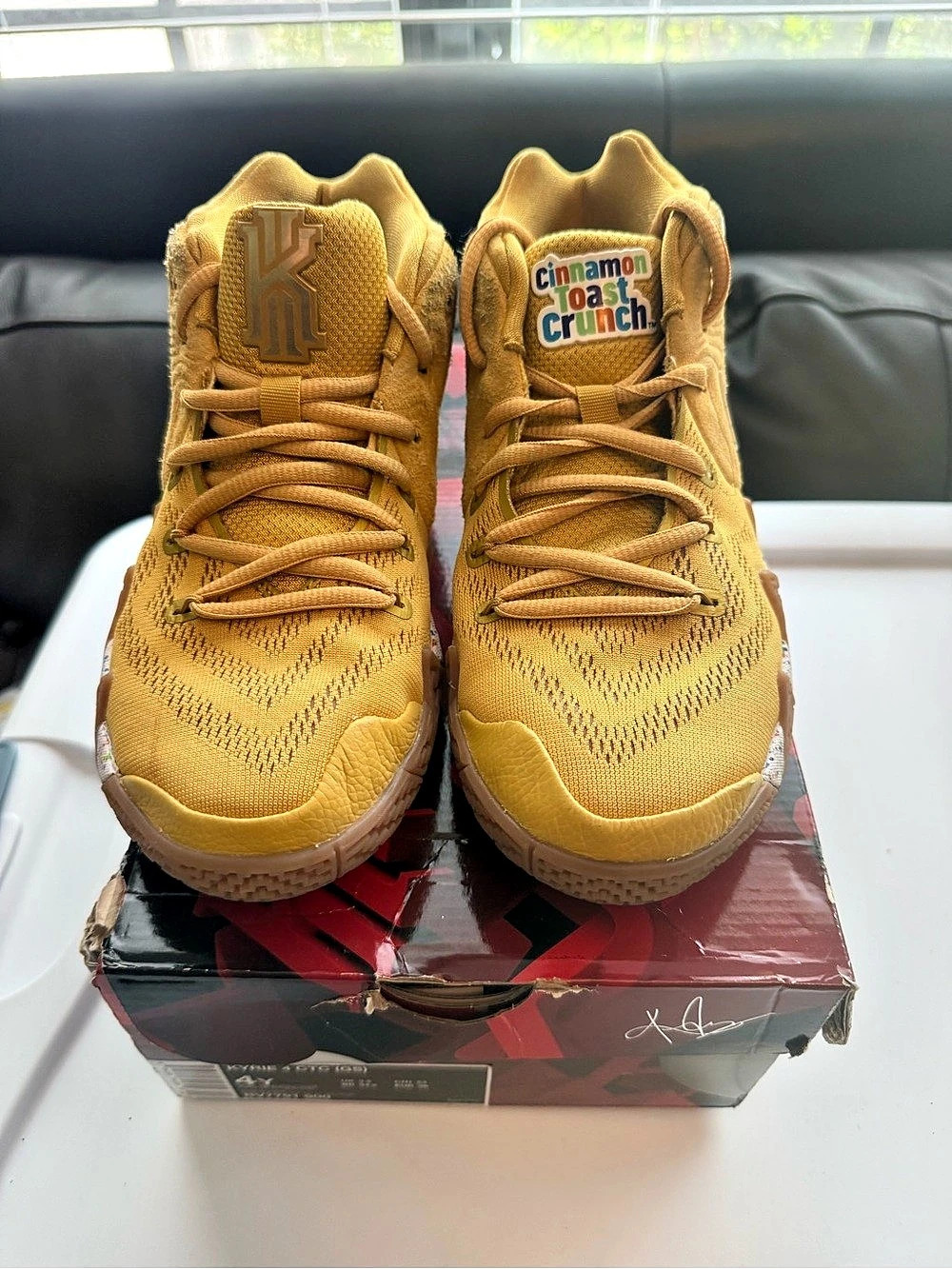 Nike kyrie 4 Low “Cinnamon Toast Crunch” Sneakers Size US 4Y Cereal Pack